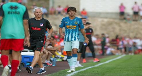 بالفيديو.. إصابة جواو فيليكس في ظهوره الأول مع أتلتيكو مدريد